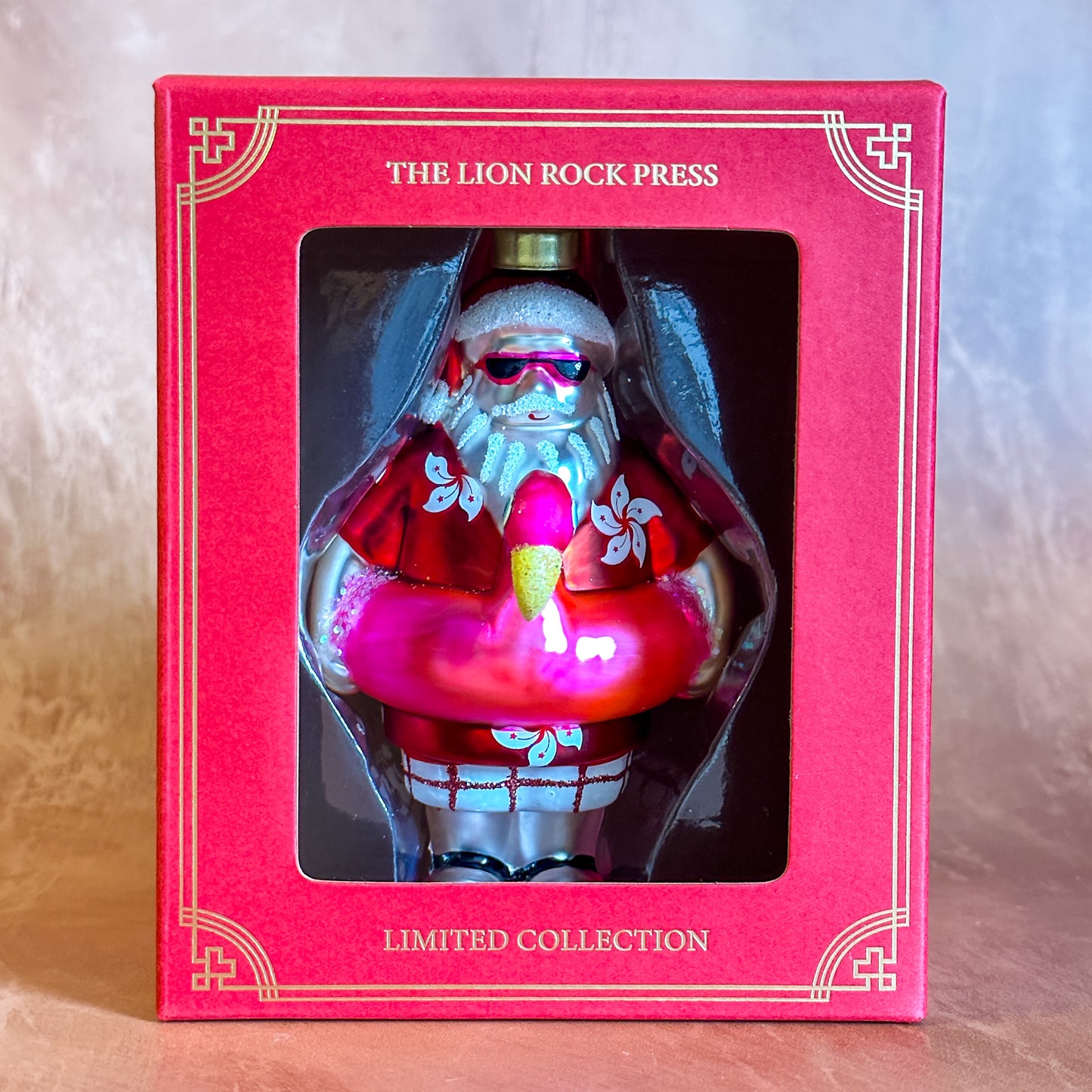 HAND PAINTED GLASS DECORATION : Junk Santa