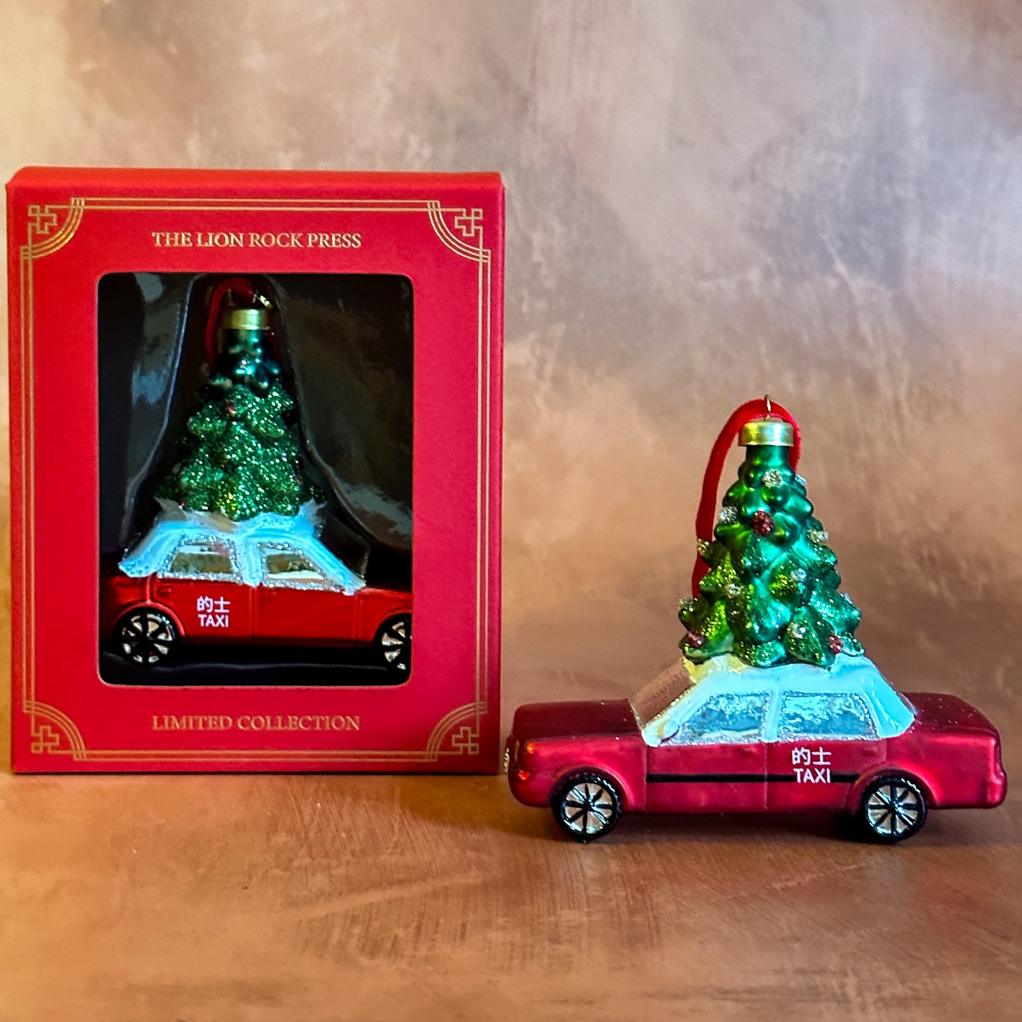 HAND PAINTED GLASS DECORATION : Taxi Tree