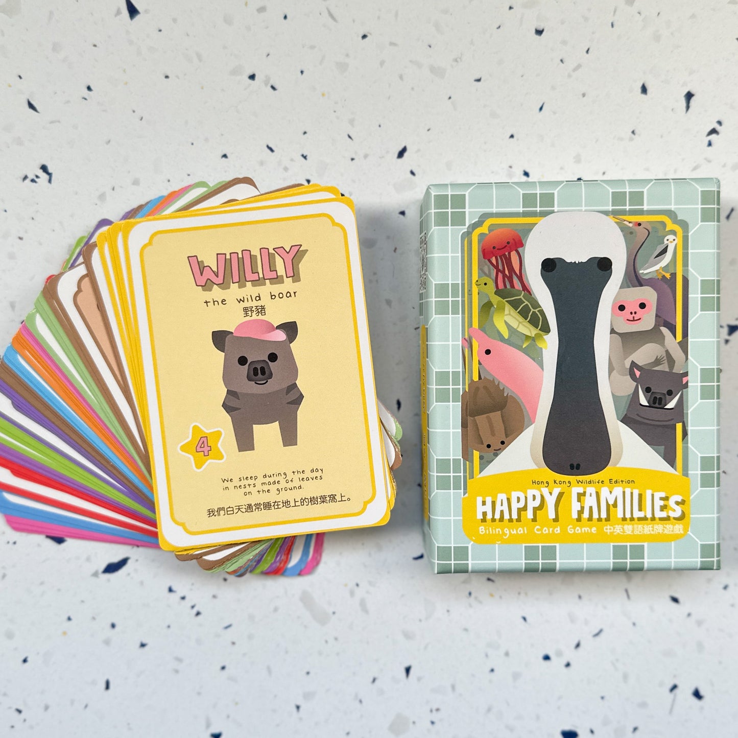 CARD GAMES: Hong Kong Happy Families (Bilingual)